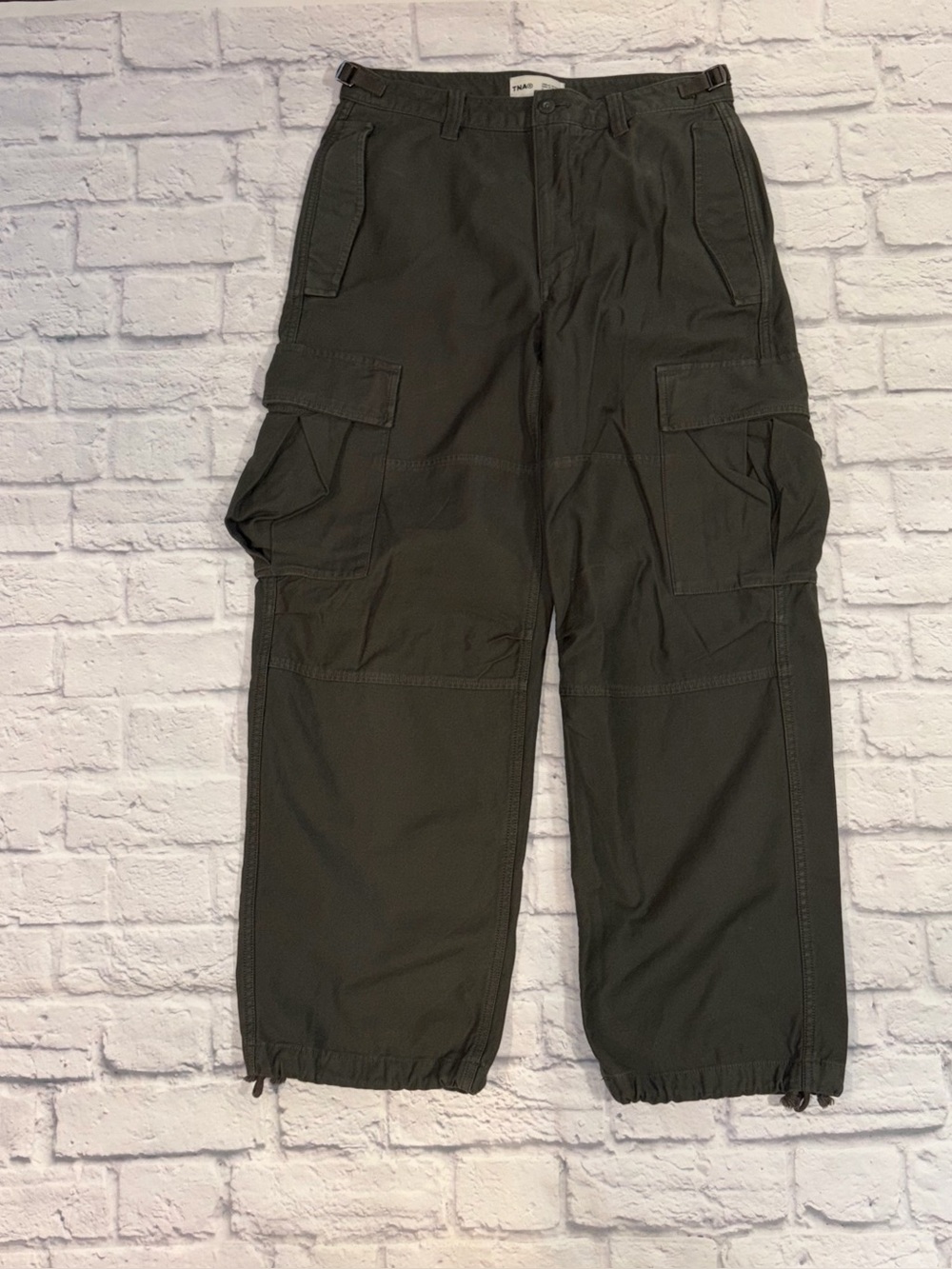 TNA Olive Green Wide Leg Cargo Pants. Size 8